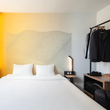 Hotel Paris Saint-denis Pleyel 3*