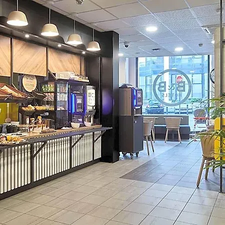 Paris Saint-denis Pleyel 호텔 생드니