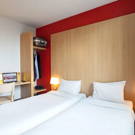 Paris Saint-denis Pleyel 3* 圣但尼